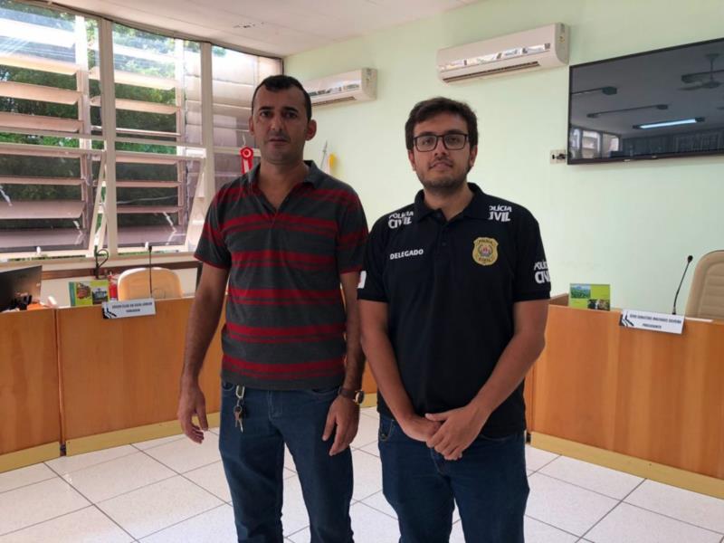PRESIDENTE DA CÂMARA RECEBE DELEGADO DR JOÃO MARTINS